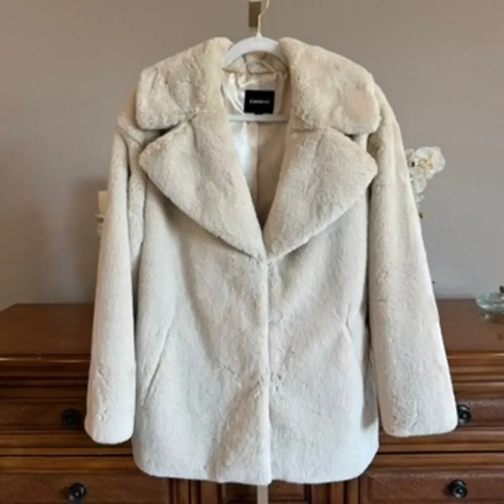 EXPRESS Ivory Faux Fur Coat Plush Mid Length Jacket Size M - Picture 2 of 9